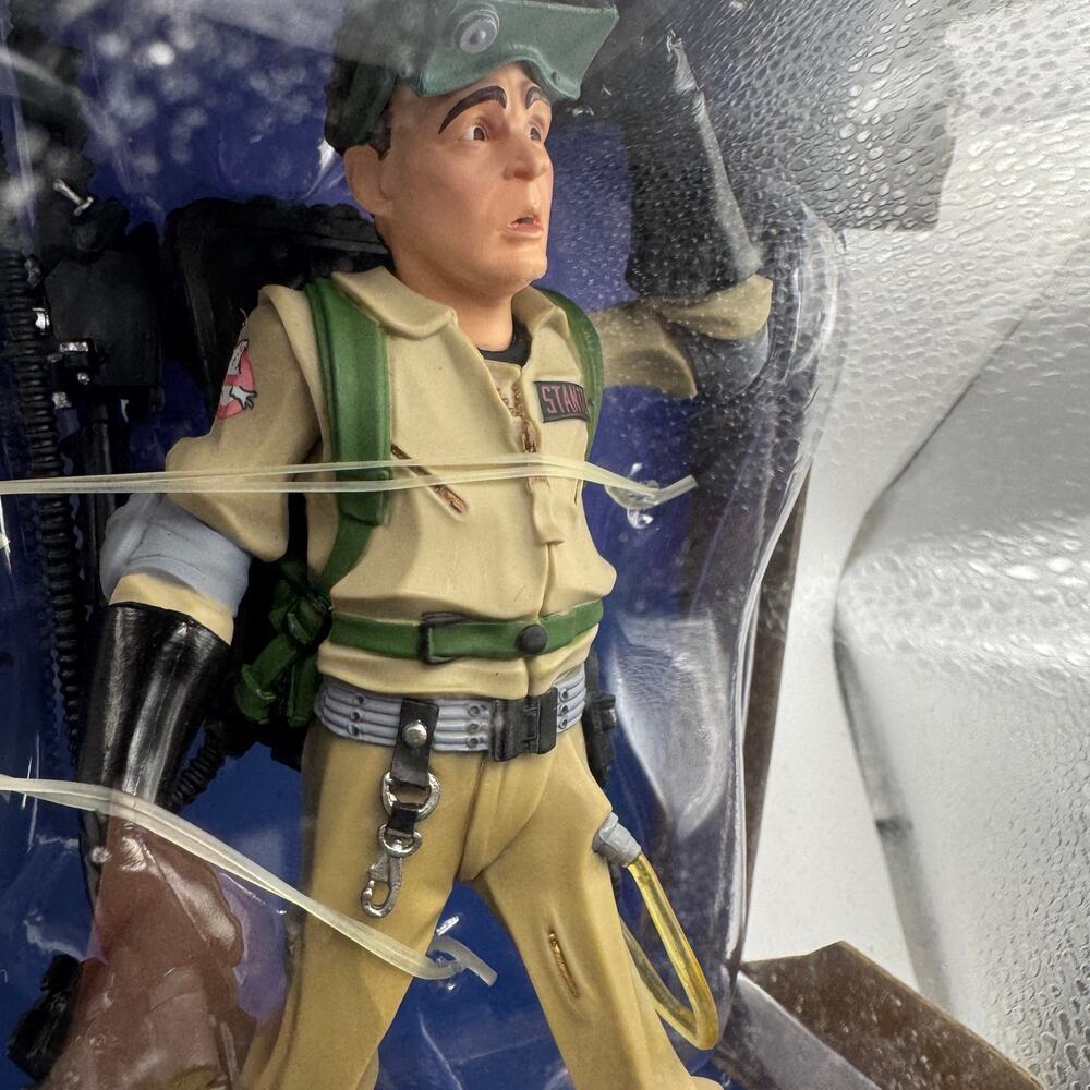 NEW Ghostbusters Mini Epics Ray Stanz #5 Figure Weta Workshop Rare NIB - Picture 3 of 9
